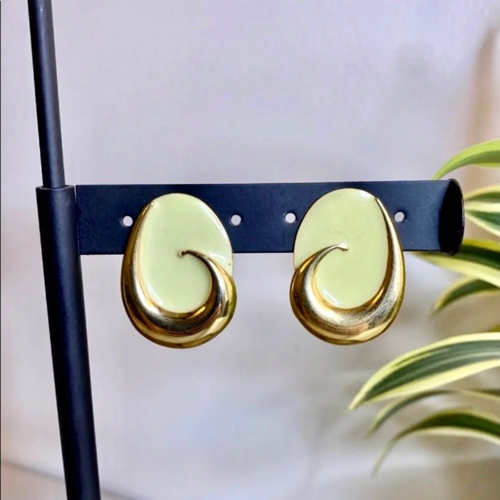 Retro‎ Mint Earrings